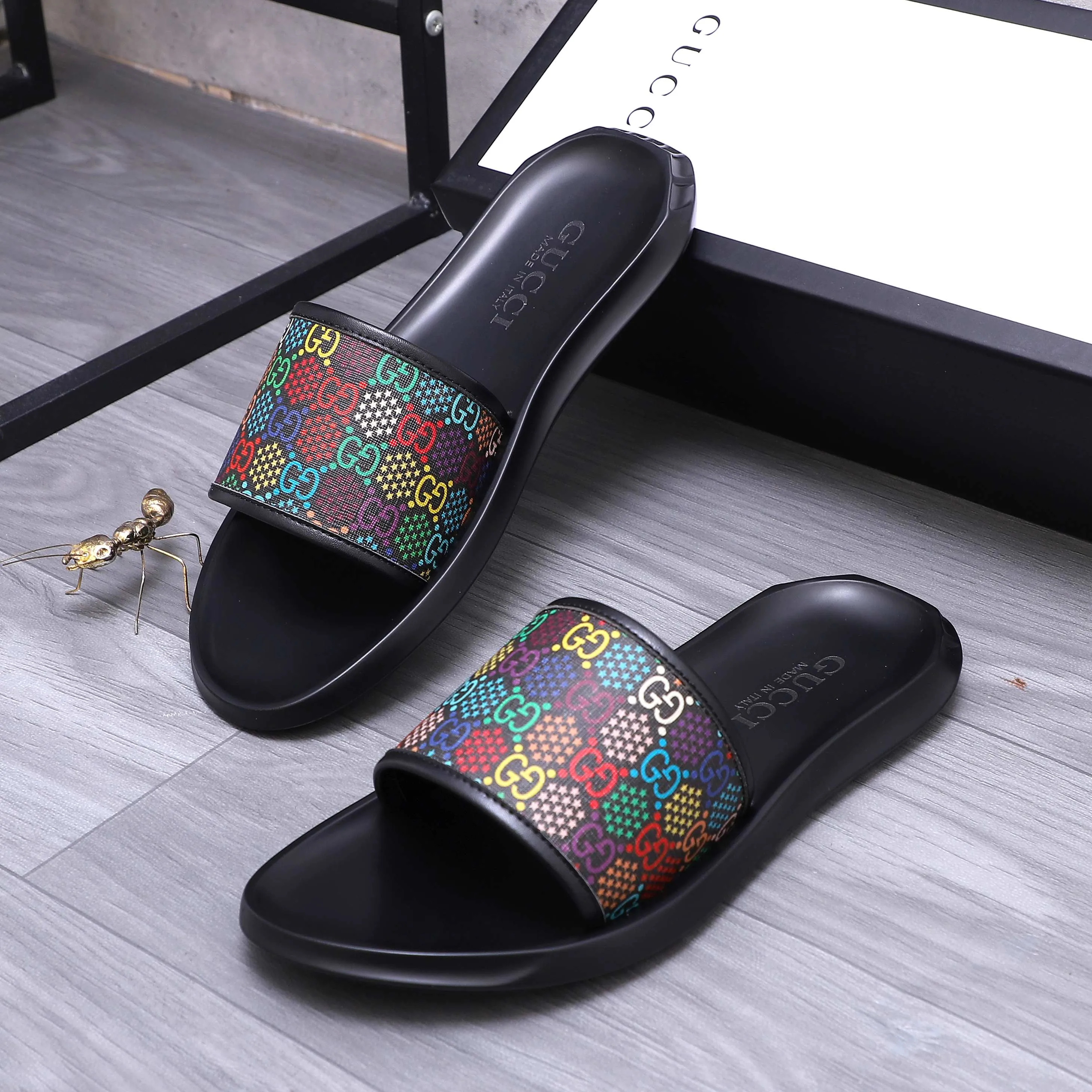 Men's shoes 💰280 Product trademark: GUCCI "Gucci" slippers Regular size: 38-44 (45.46 custom-made, non-returnable) Product materials: Selected cowhide printed upper, instep imitation leather lining, original outsole